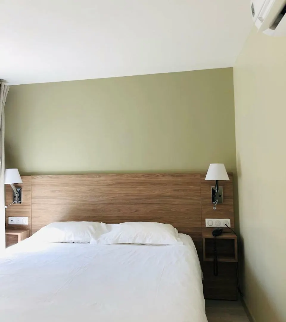 Marmotel Etoile 3* Paris